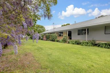 House Sold - NSW - Berry - 2535 - Convenient rural living  (Image 2)