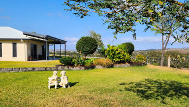 Acreage/Semi-rural Sold - QLD - Gayndah - 4625 - Stunning Rural Retreat with Modern Comforts  (Image 2)