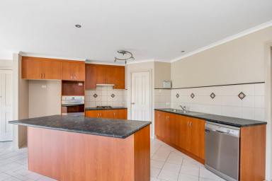House Sold - VIC - Strathdale - 3550 - Contemporary Ease  (Image 2)