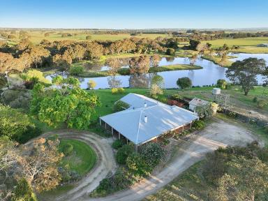 Cropping Sold - VIC - Winchelsea - 3241 - MAGNIFICENT HISTORIC WINCHELSEA TOWNSHIP FRINGE PROPERTY  (Image 2)