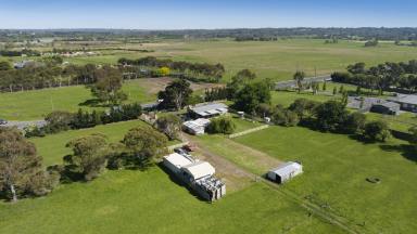 Acreage/Semi-rural For Sale - VIC - Somerville - 3912 - Exciting Tree Change On 6 Acres  (Image 2)