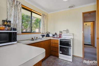 Unit Leased - TAS - Glenorchy - 7010 - Spacious Two Bedroom Unit  (Image 2)