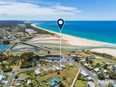 House For Sale - TAS - Scamander - 7215 - Seaside Serenity Awaits! Two Stunning Freestanding Holiday Units in Scamander!  (Image 2)