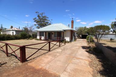 House Sold - WA - Dumbleyung - 6350 - Invest or nest in Dumbleyung *** PRICE REDUCED***  (Image 2)