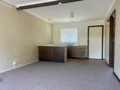 Unit Leased - NSW - Lavington - 2641 - Convenient one bedroom living.  (Image 2)