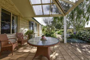 House Sold - SA - Penola - 5277 - Location, practicality and style  (Image 2)