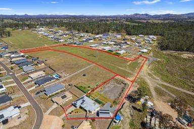 Residential Block For Sale - QLD - Jones Hill - 4570 - BRING THE HORSES - 5 ACRES IN TOWN  (Image 2)