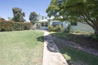 House For Sale - VIC - Swan Hill - 3585 - Endless Possibilities !!!  (Image 2)