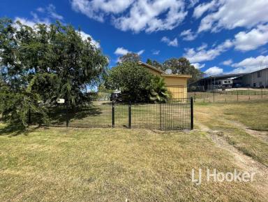 House Sold - NSW - Ashford - 2361 - SOLD BY LJ HOOKER INVERELL  (Image 2)