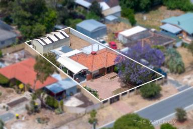 House Sold - WA - Kelmscott - 6111 - MASSIVE BLOCK - MASSIVE WORKSHOP - MASSIVE POTENTIAL  (Image 2)