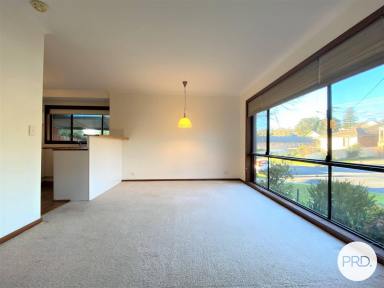 Townhouse For Lease - NSW - East Albury - 2640 - QUIET EAST ALBURY LOCATION  (Image 2)