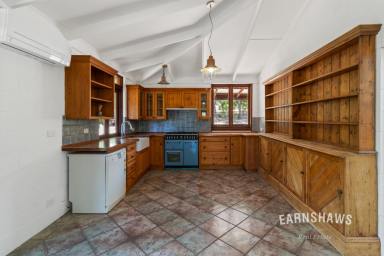 House For Lease - WA - Helena Valley - 6056 - Rustic Country Lift  (Image 2)