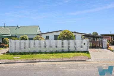 House Sold - VIC - Paynesville - 3880 - Stylish Renovated Family Home  (Image 2)