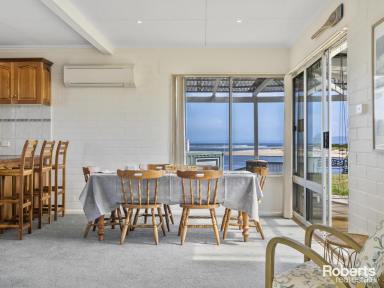 House For Sale - TAS - Coles Bay - 7215 - Relaxed Family Shack on the Waterfront  (Image 2)