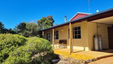 House Sold - WA - Bakers Hill - 6562 - Spacious Family Home in a Serene Neighborhood: 3 Beds, 2 Baths, Room to Grow  (Image 2)