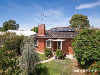 House Leased - NSW - The Rock - 2655 - COUNTRY CHARM  (Image 2)