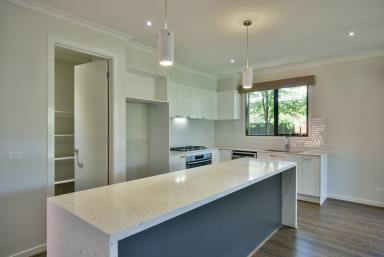 House Leased - VIC - Lucas - 3350 - Beautifully Presented Home  (Image 2)