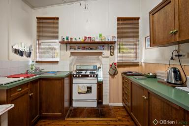 House Sold - VIC - Springhurst - 3682 - Cottage Home in Springhurst "Carinya"  (Image 2)