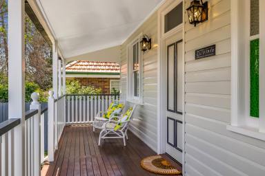 House Leased - QLD - Newtown - 4350 - Beautiful Inner City Cottage  (Image 2)