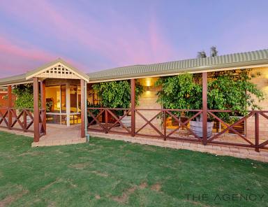 House Auction - WA - Ocean Reef - 6027 - BEACH FRONT LIVING  (Image 2)