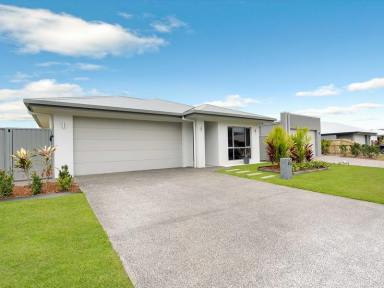 House For Lease - QLD - Trinity Beach - 4879 - EXPLORE MODERN COASTAL LIVING IN TRINITY BEACH!  (Image 2)