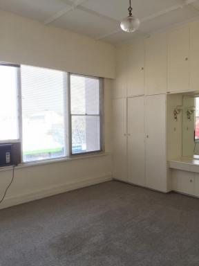 Unit Leased - VIC - Hamilton - 3300 - CBD Living  (Image 2)