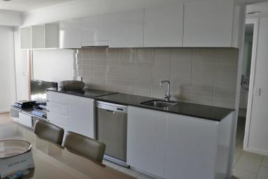 Apartment Leased - QLD - Mackay - 4740 - FULLY FURNISHED 1 BEDROOM APARTMENT  (Image 2)