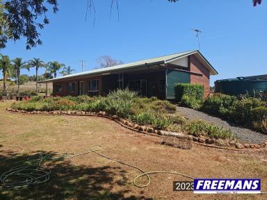 House Leased - QLD - Kingaroy - 4610 - 4 Bedroom Home only 7 Minutes from Kingaroy (CRAWFORD)  (Image 2)
