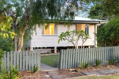 House Sold - QLD - Cooroy - 4563 - Charming Character Cottage in the Heart of Cooroy  (Image 2)