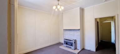 House For Lease - NSW - Vale Of Clwydd - 2790 - 3 Bedroom Brick Home  (Image 2)