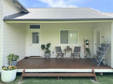 House For Sale - NSW - Moree - 2400 - WONDERFUL WEATHERBOARD - CENTRAL LOCATION  (Image 2)