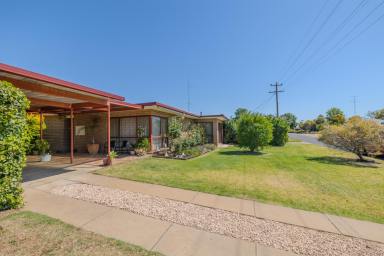 House Sold - VIC - Ouyen - 3490 - Well appointed home in well regarded street!  (Image 2)
