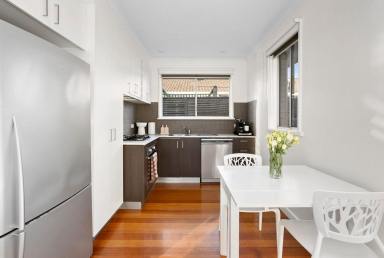 Unit Leased - VIC - Beaumaris - 3193 - BRIGHT & SUNNY | LOW MAINTENANCE LIVING | QUIET LOCATION  (Image 2)