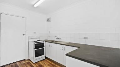 Unit Leased - QLD - Manunda - 4870 - **** APPROVED APPLICATION *** NEAT TOP FLOOR TWO BEDROOM UNIT - WITH RECENT RENOVATIONS!  (Image 2)