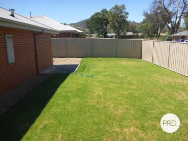Townhouse For Lease - NSW - Lavington - 2641 - IMMACULATE TOWNHOUSE! (Image 2)