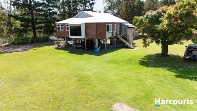 House For Sale - QLD - Woodgate - 4660 - 320 METERS OF RIVER FRONTAGE - JETTY & BUSH BOAT RAMP  (Image 2)