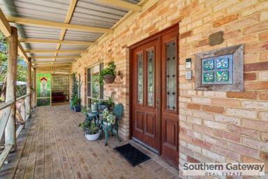 House Sold - WA - Wellard - 6170 - SOLD BY AARON BAZELEY - SOUTHERN GATEWAY REAL ESTATE  (Image 2)