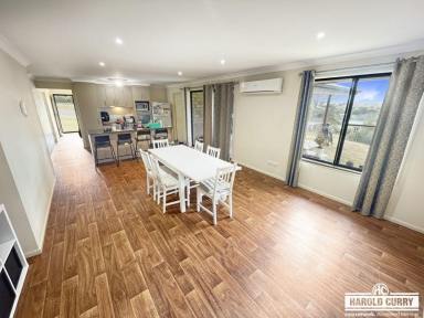 House Sold - NSW - Tenterfield - 2372 - Easy to Enjoy....  (Image 2)