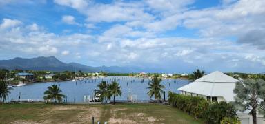Unit For Sale - QLD - Cardwell - 4849 - Spacious 2 bedroom apartment has a private rooftop balcony with amazing views of Hinchinbrook Island  (Image 2)