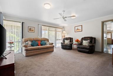 House Sold - VIC - Strathdale - 3550 - Effortless Strathdale Living  (Image 2)