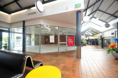 Office(s) For Lease - VIC - Kennington - 3550 - Versatile Retail or Office Space  (Image 2)