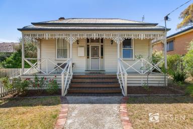 House Sold - VIC - Kennington - 3550 - Period Charm With Convenient Living  (Image 2)