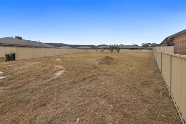 Residential Block For Sale - NSW - Tumut - 2720 - Build your dream house in "The Glen"  (Image 2)