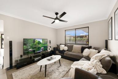 House Sold - QLD - Branyan - 4670 - BRICK & COLORBOND FAMILY HOME READY TO MOVE IN BEFORE CHRISTMAS!  (Image 2)