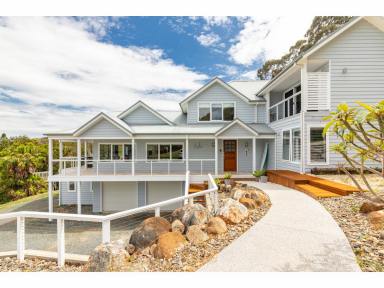 House For Sale - NSW - Forster - 2428 - LUXURY LISTING:  STUNNING & MODERN CAPE HAWKE ACREAGE  (Image 2)