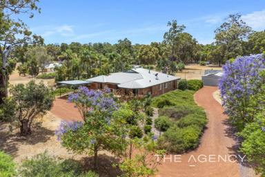 House For Sale - WA - Gidgegannup - 6083 - Ideal 5 Acre Pony Lovers or Life-styler Property  (Image 2)