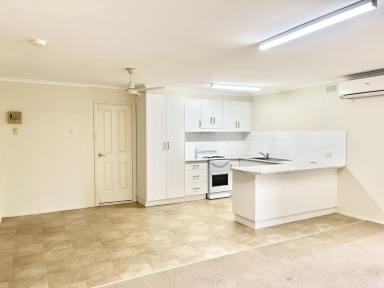 Unit Leased - NSW - Casino - 2470 - Tidy Two Bedroom Unit  (Image 2)