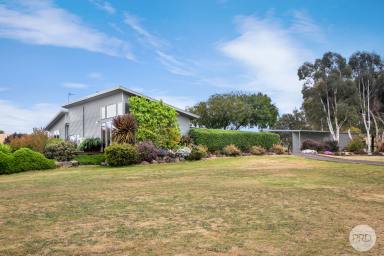House For Sale - VIC - Skipton - 3361 - Exceptional Eco-Living Oasis With A Spa And Bungalow  (Image 2)