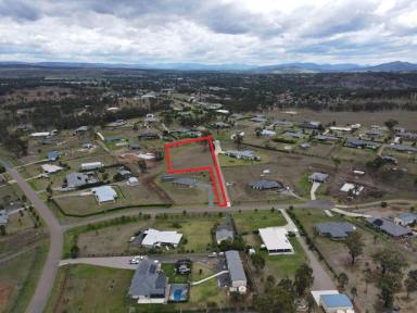 Residential Block Sold - NSW - Muswellbrook - 2333 - A LARGE RURAL RESIDENTIAL VACANT LAND LOT READY TO BUILD IN THE EVER POPULAR IRONBARK RIDGE ESTATE
5,293 SQM  (Image 2)