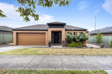 House Sold - VIC - Miners Rest - 3352 - INCREDIBLY SPACIOUS FAMILY HOME IN HIGHLY SOUGHT-AFTER MINERS REST  (Image 2)